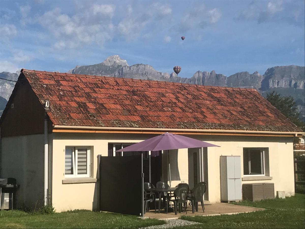 Maisonnette Entre Lac De Passy Et Montagnes Domancy Exteriér fotografie